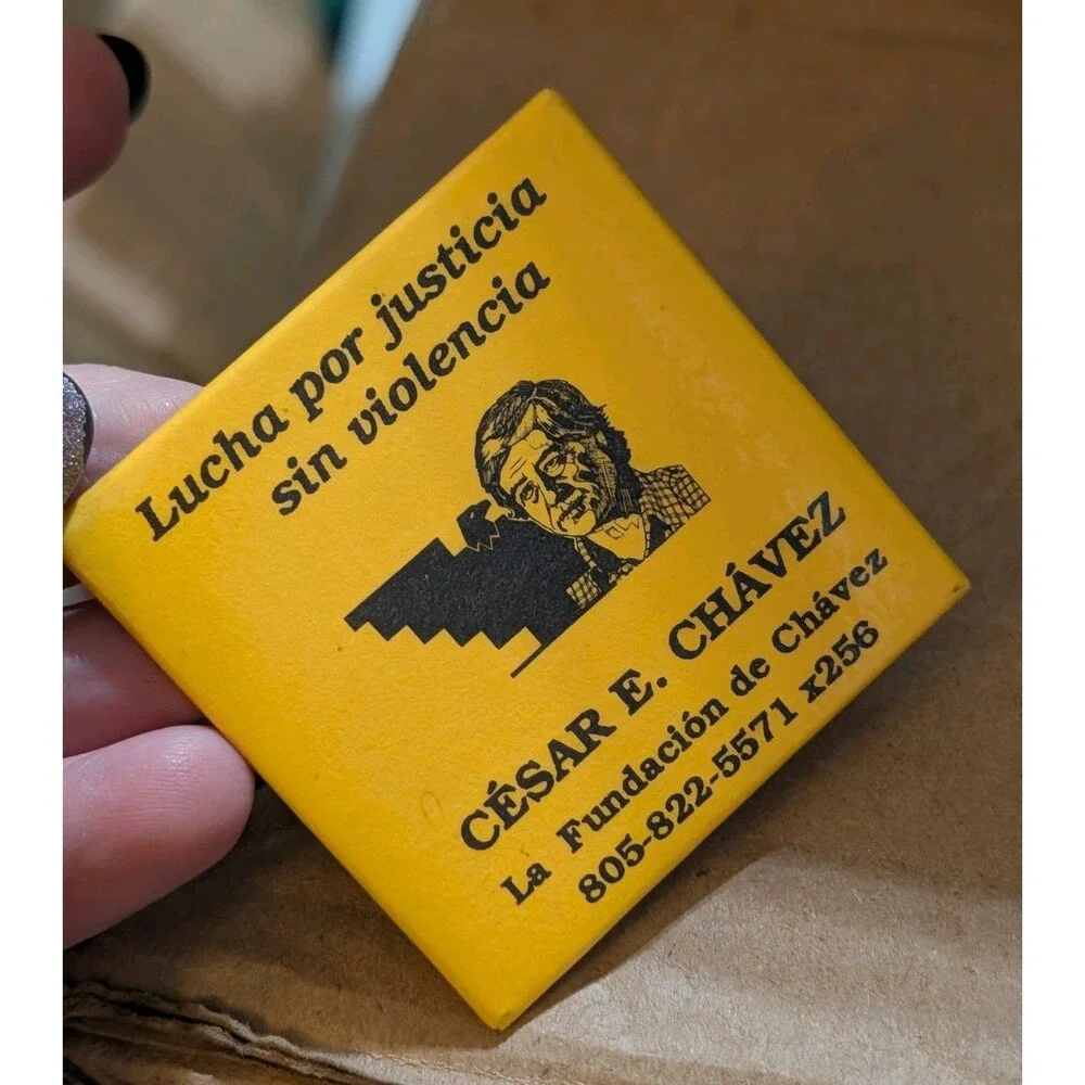 Vintage Cesar Chavez Foundation Pin Button Lucha Por Justicia Sin Violencia